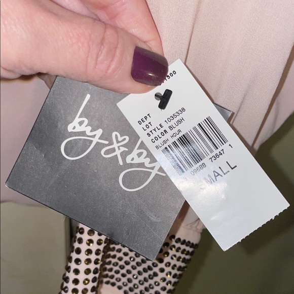 By&by Blush Sheer Blouse with Cuffed Sleeves and Attached Cami Size Small NWT - Picture 3 of 9